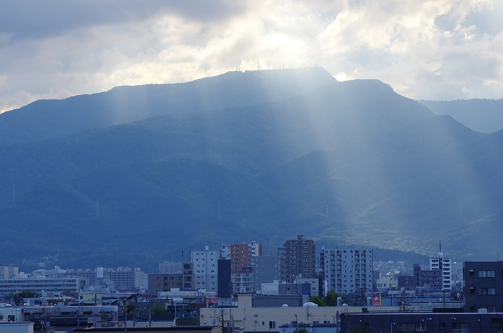 光差し込む