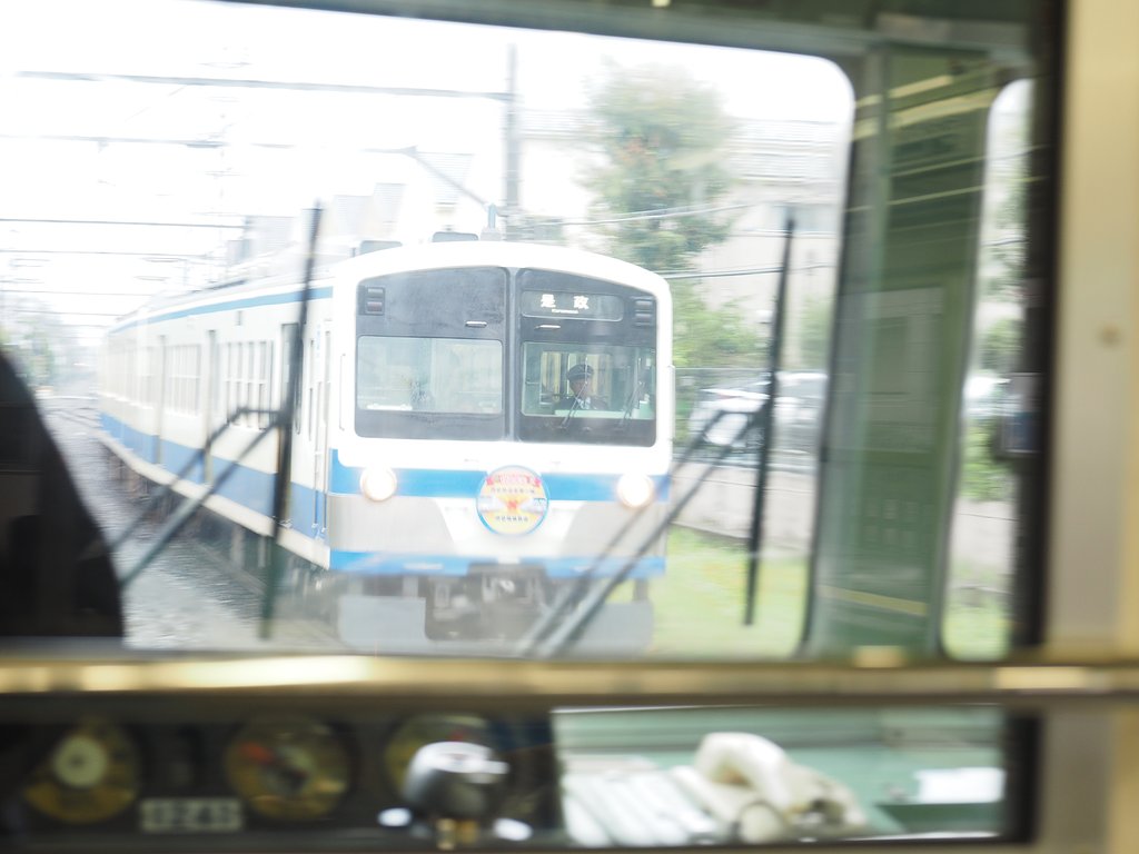 すれ違い