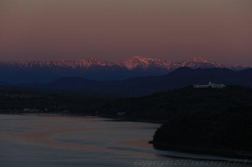 紅色の山々
