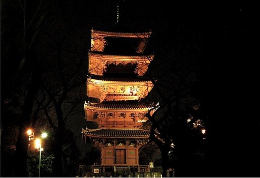 『故郷の』塔