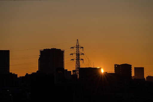 太陽からの送電線
