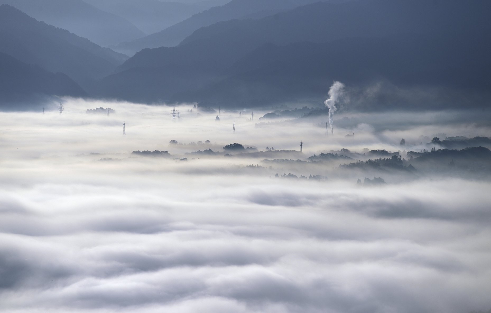 置賜盆地の雲海
