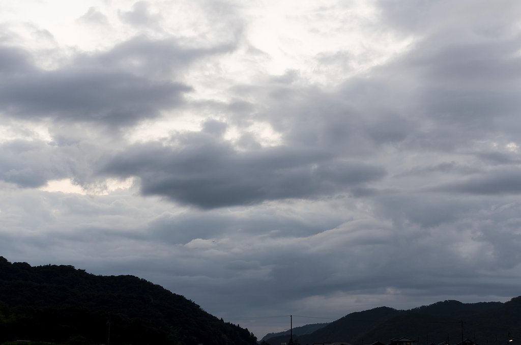 夕空雲多い