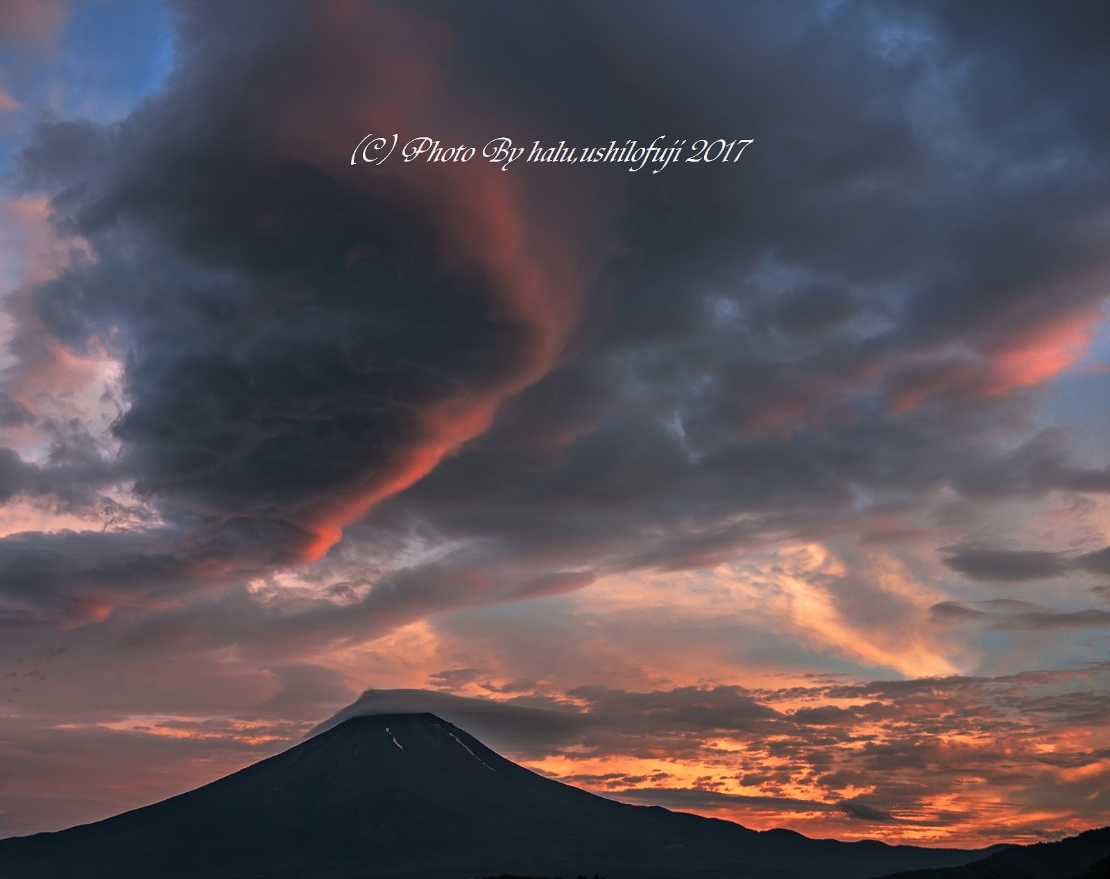 暴れ雲