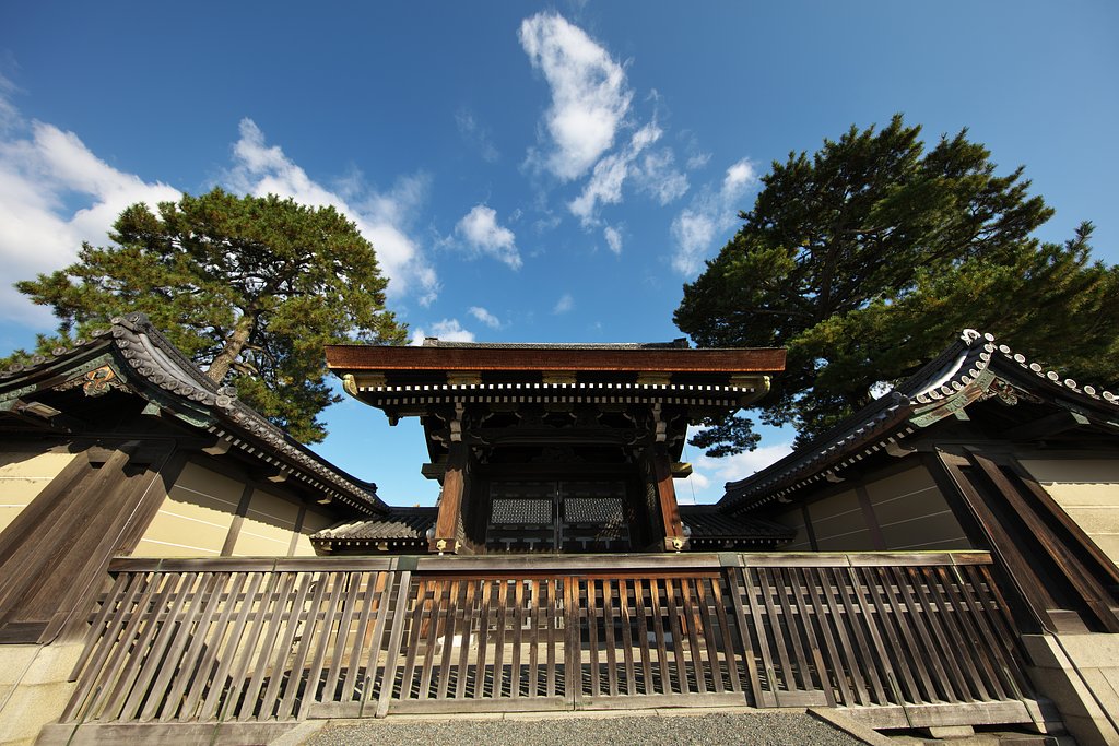 建礼門