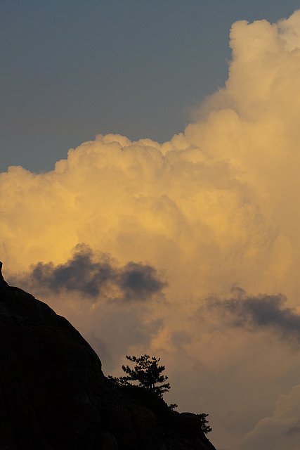 富士山腹から見た夕焼け雲