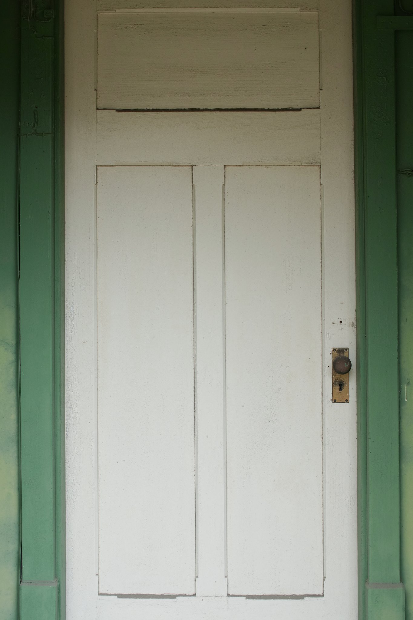 DOOR