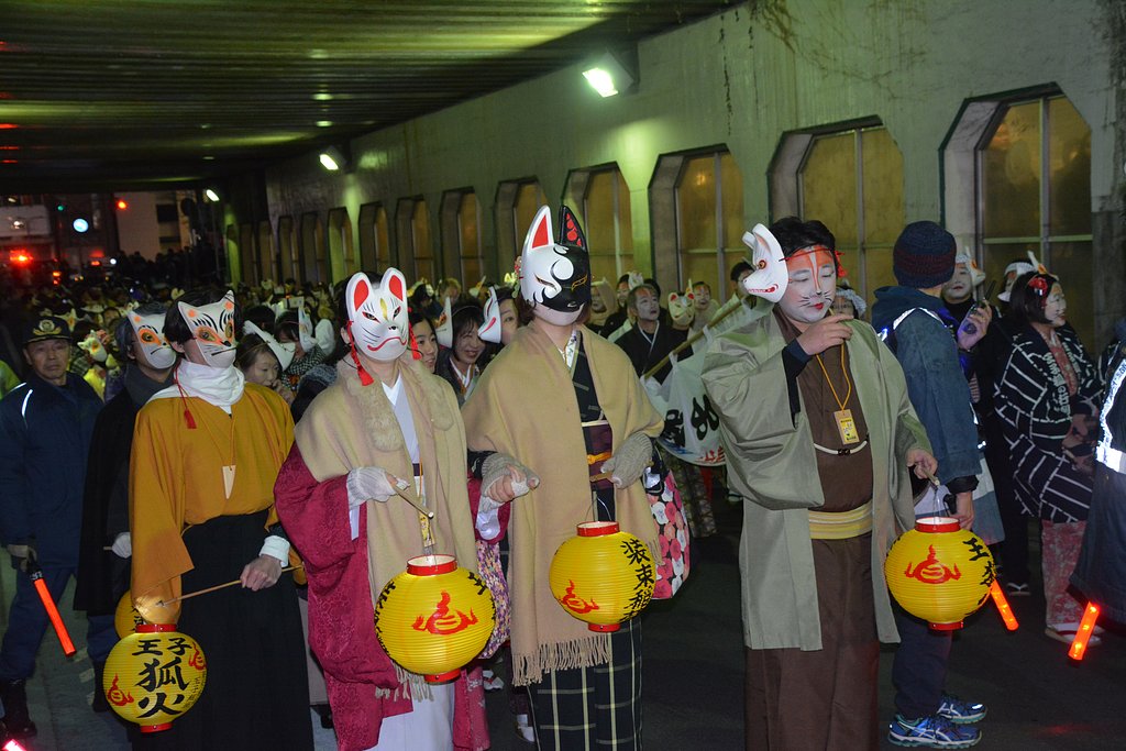 王子稲荷神社狐の行列
