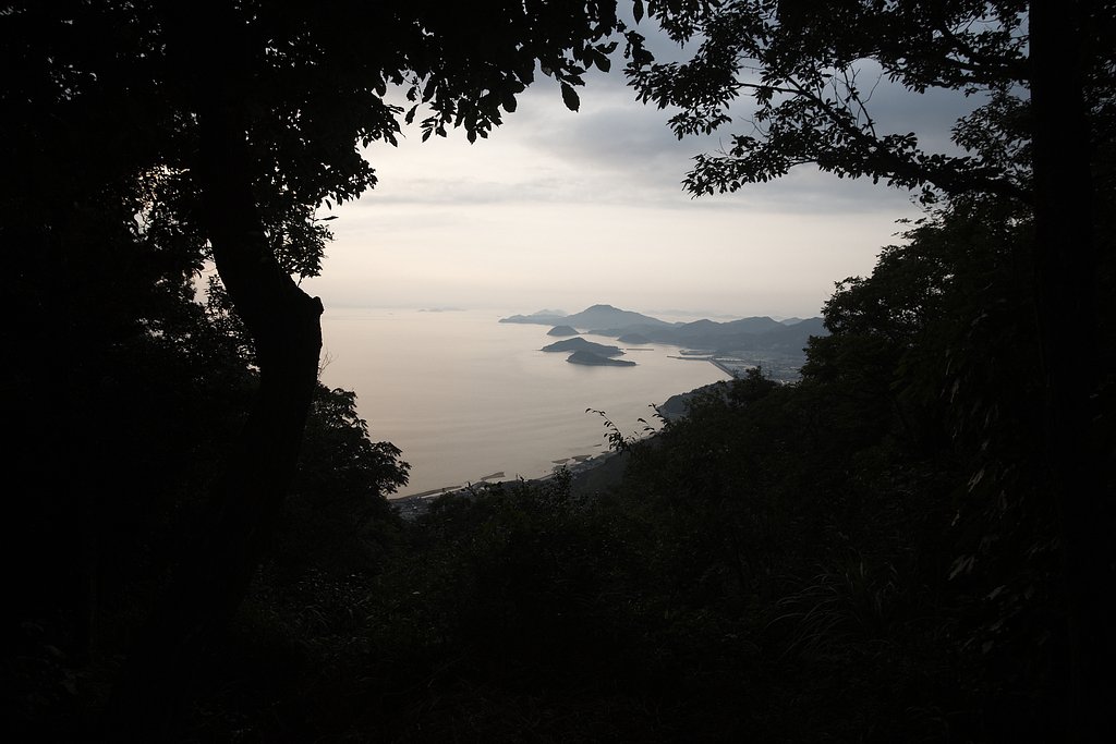 紫雲出山