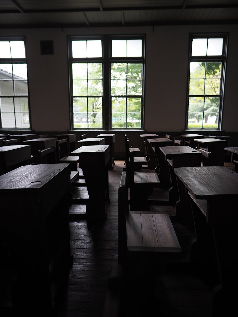 旧制松本高等学校「窓」