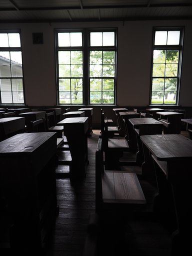 旧制松本高等学校「窓」