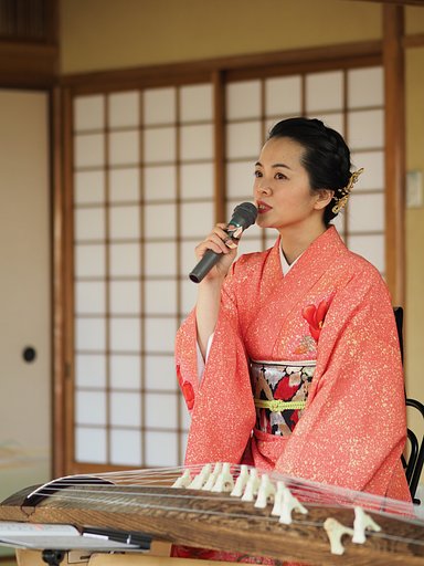「カタクリ演奏会」