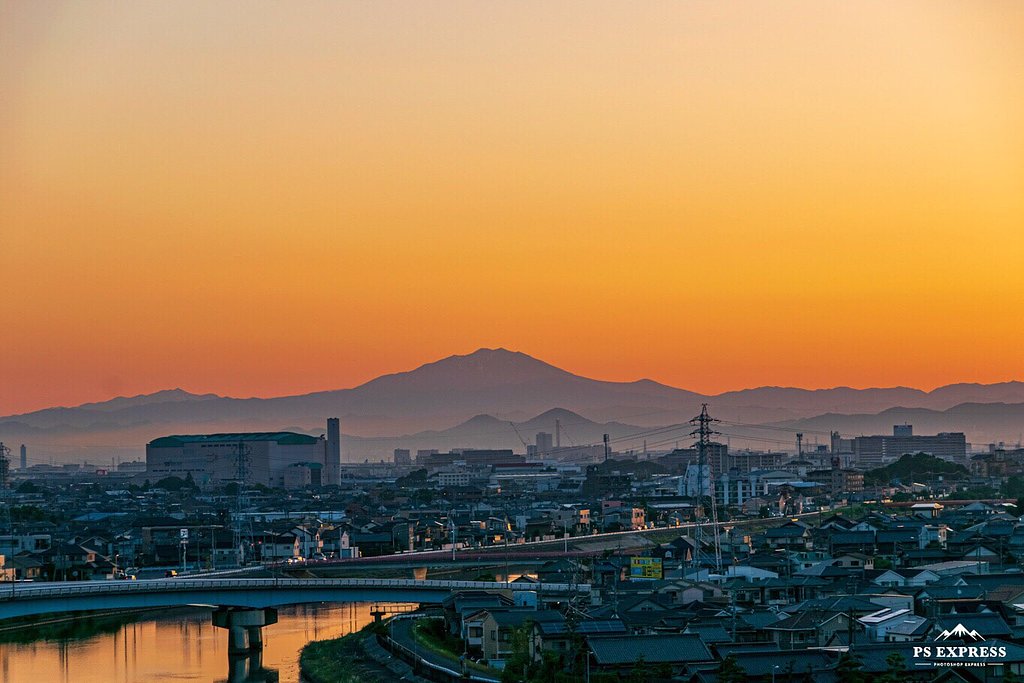 【花・空のある写真】朝焼け御嶽山
