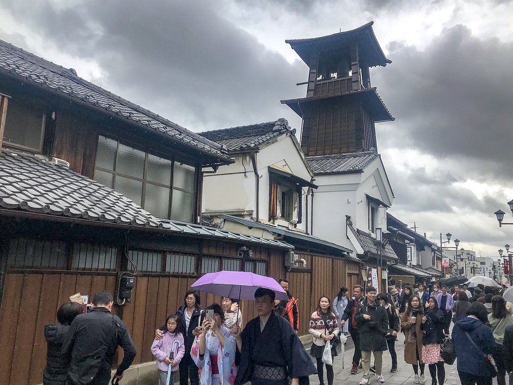 【花・空のある写真】時の鐘