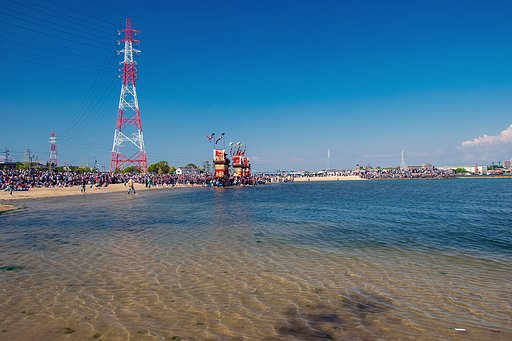 【花・空のある風景】鉄塔を・・