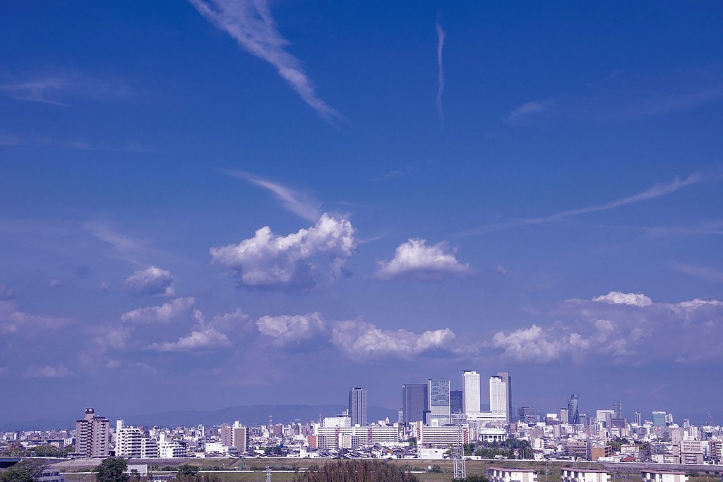 【花・空のある写真】令和元年５月５日こどもの日の雲