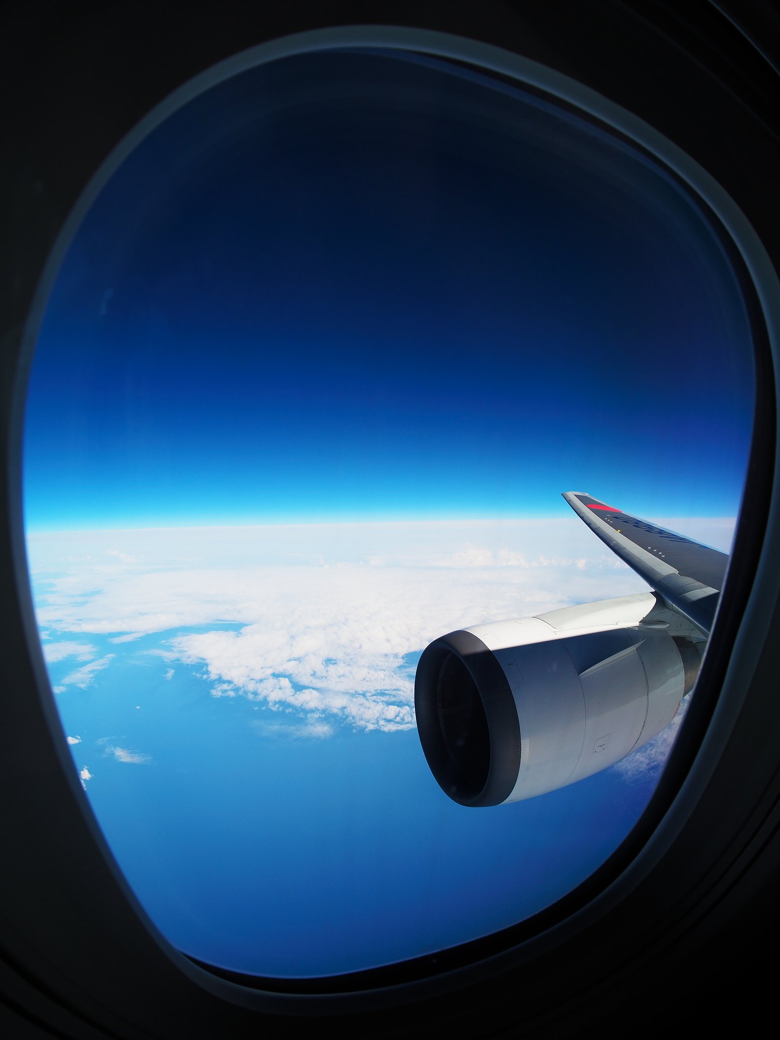 【花・空のある風景】帰り道の機窓