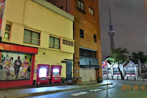 夜の街角