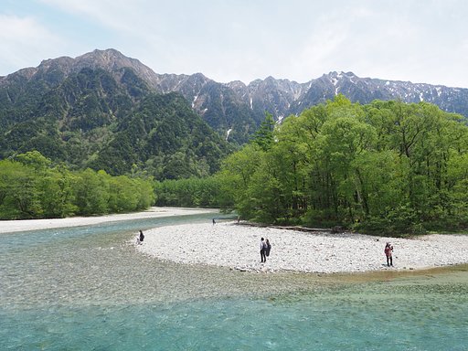 生まれたての水