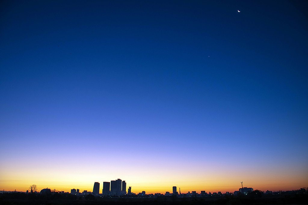 月と金星？