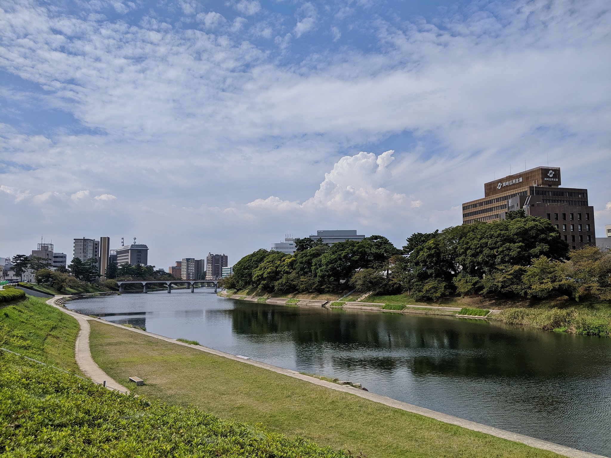 川沿い