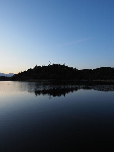 南湖秋水夜無煙
