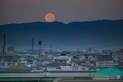 今朝の月没