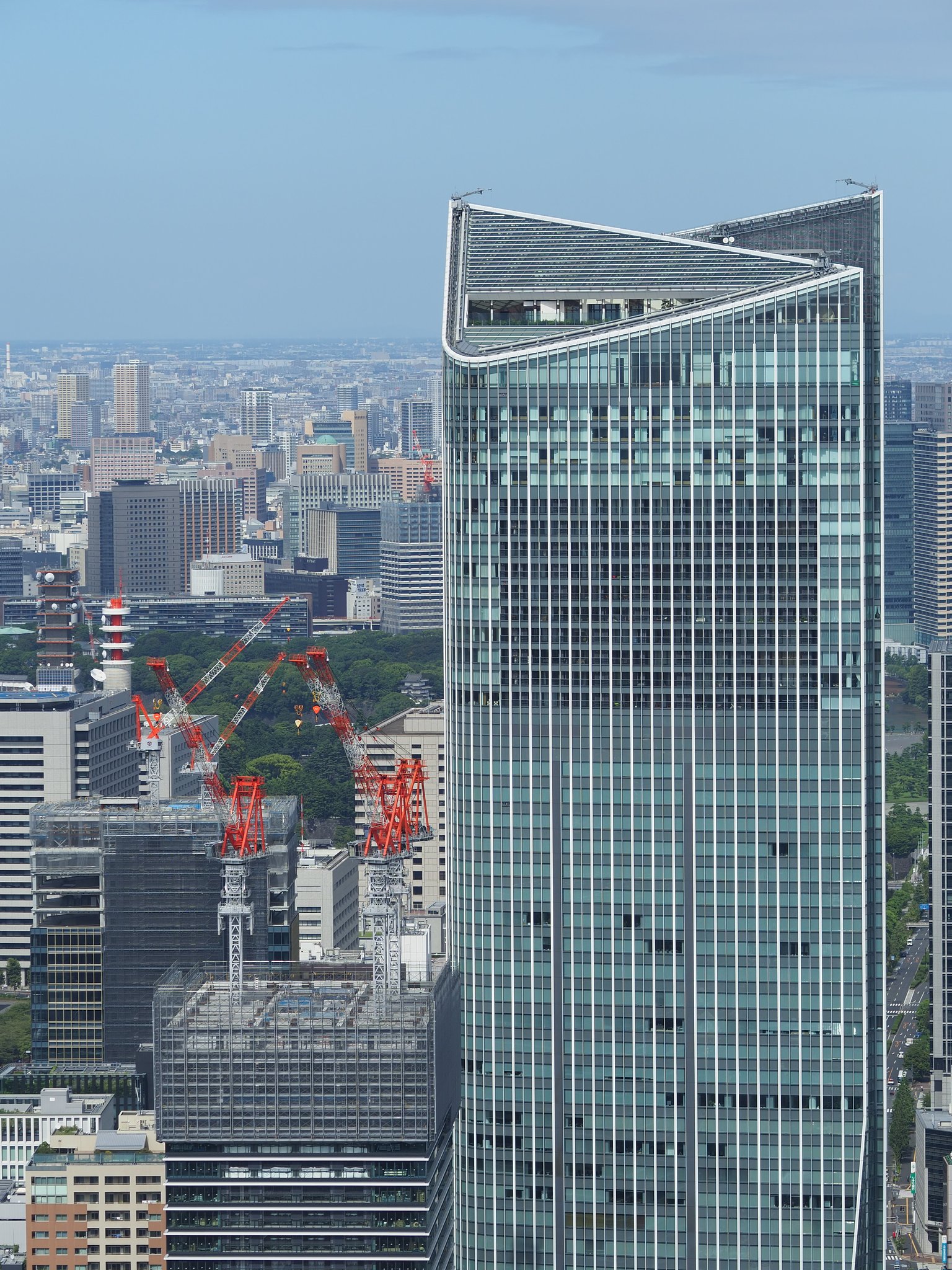モモクリ３年、ビル？年