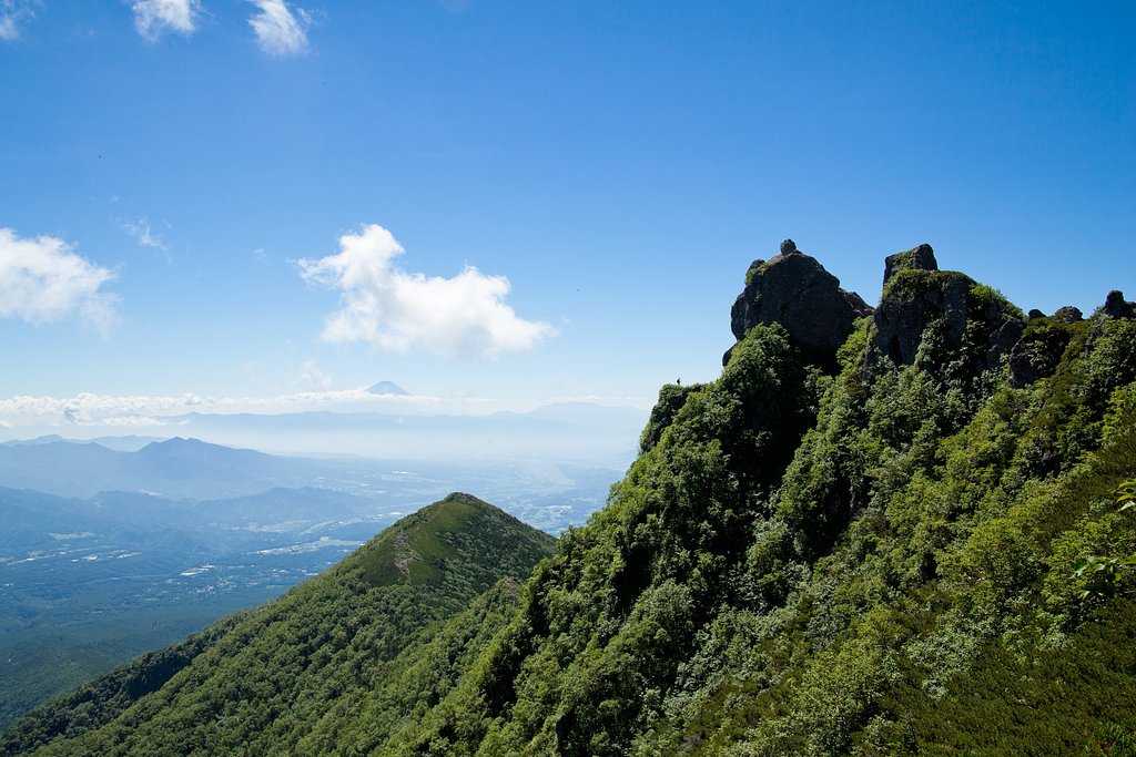 権現岳と富士山