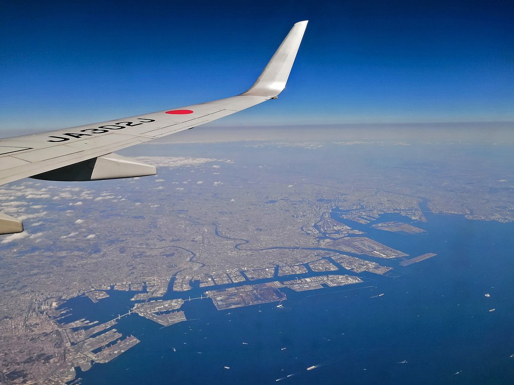 東京湾上空