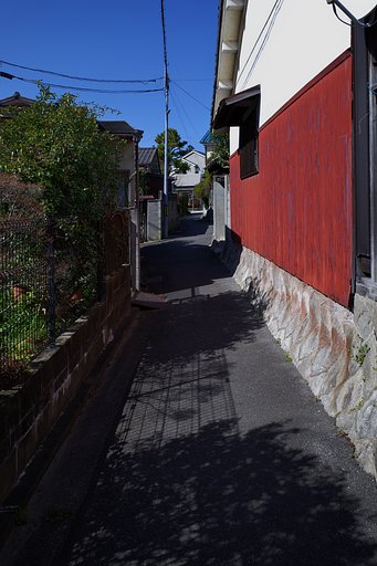 路地裏