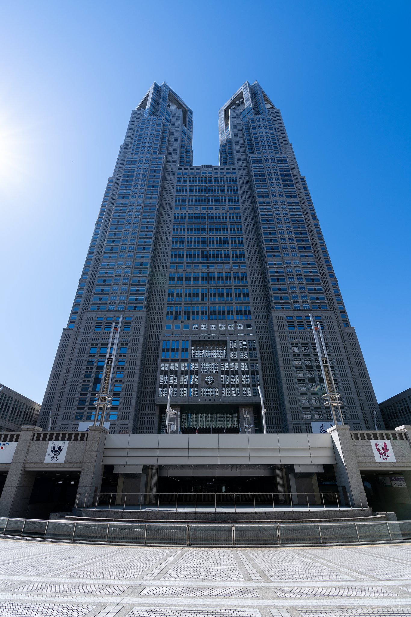今、主役は都庁