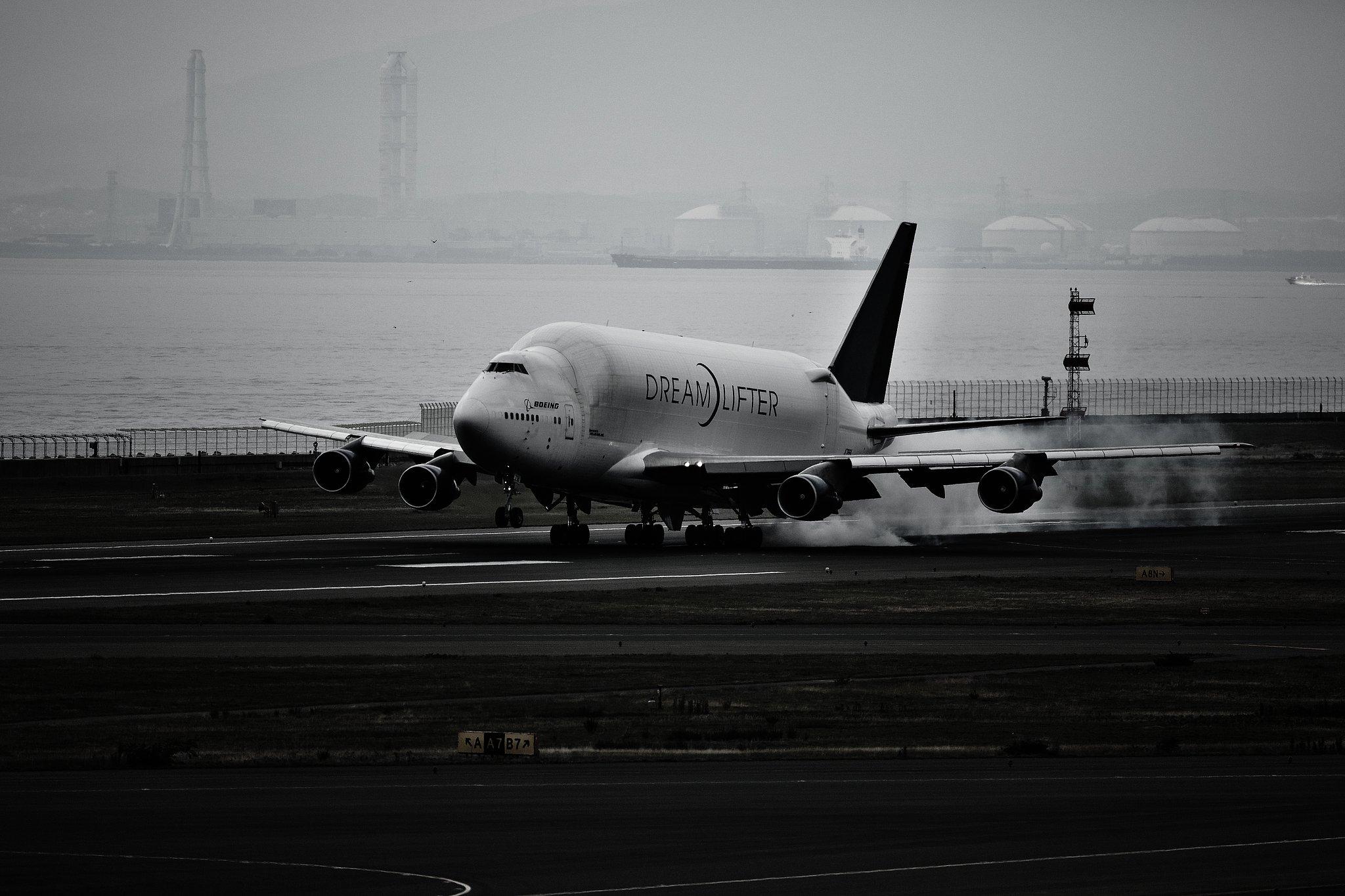 747LCF