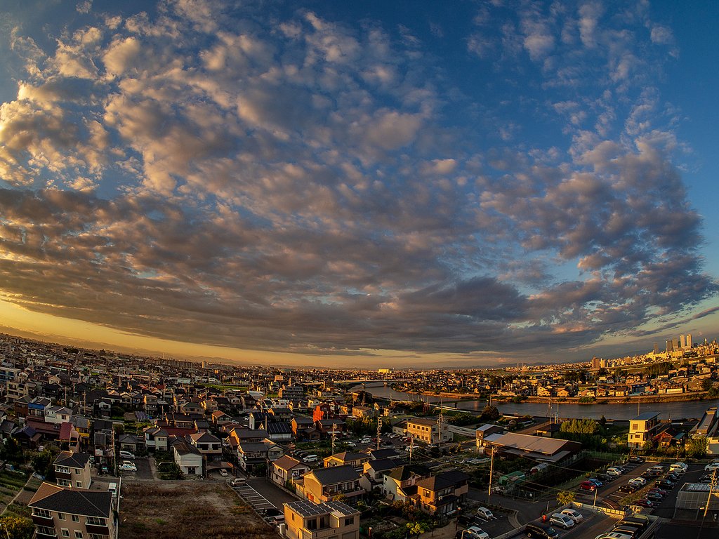 猛暑日の夕景