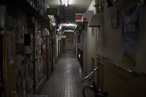 怪しい路地裏