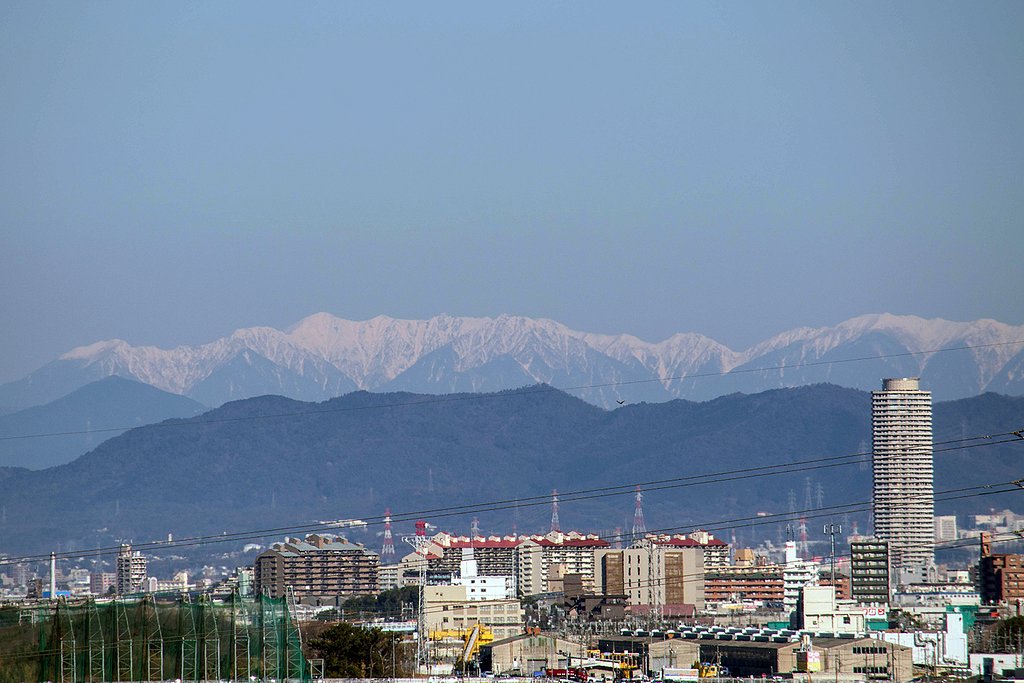西の山並み