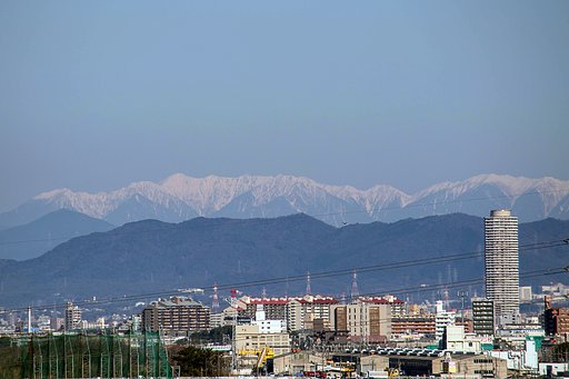 西の山並み