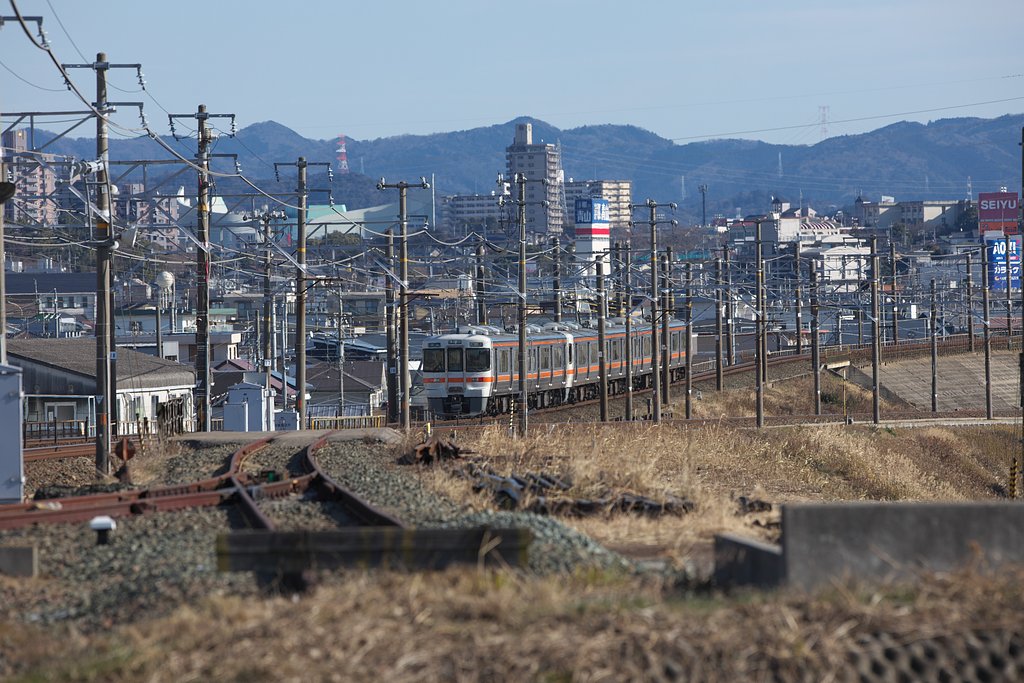 311系、町中を走る