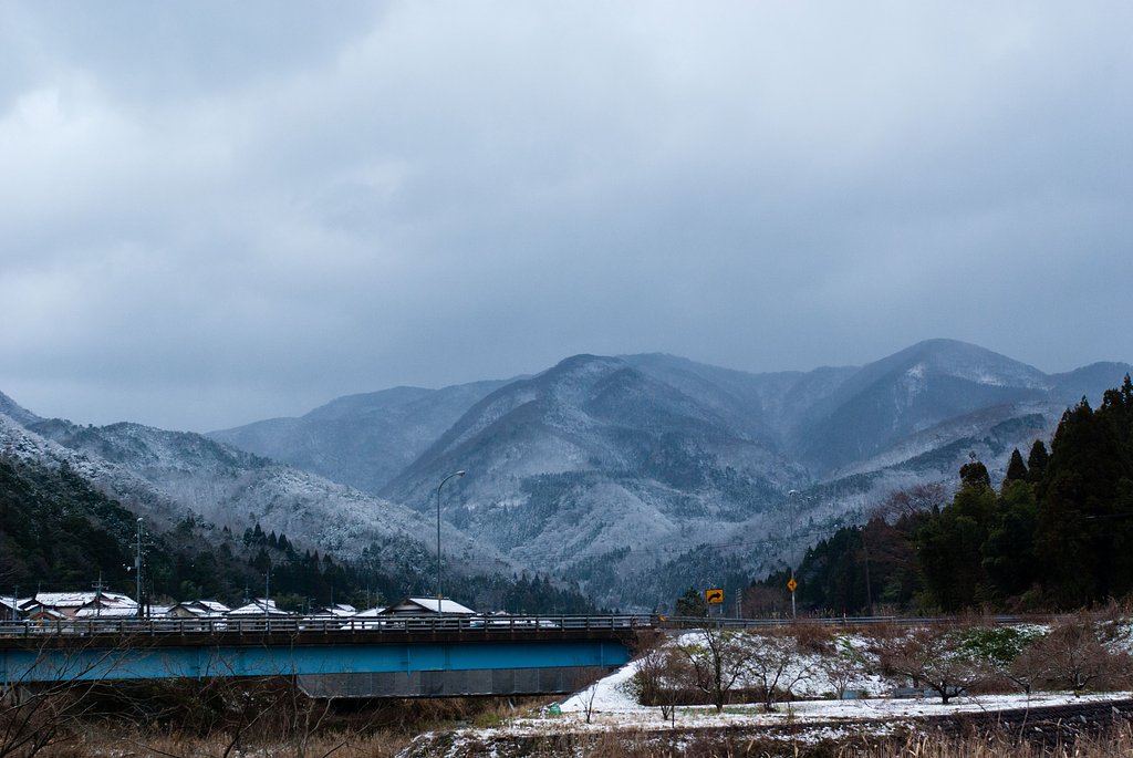 また雪が