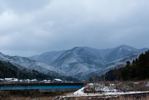 また雪が