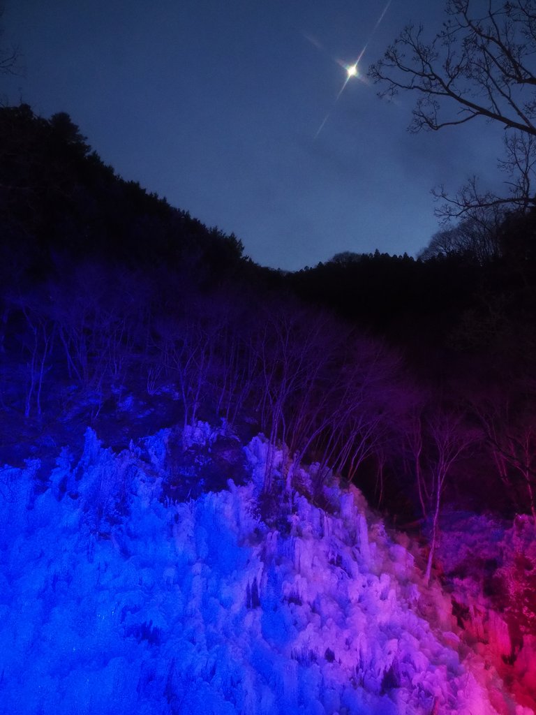 月が見ていた～標準ズーム～