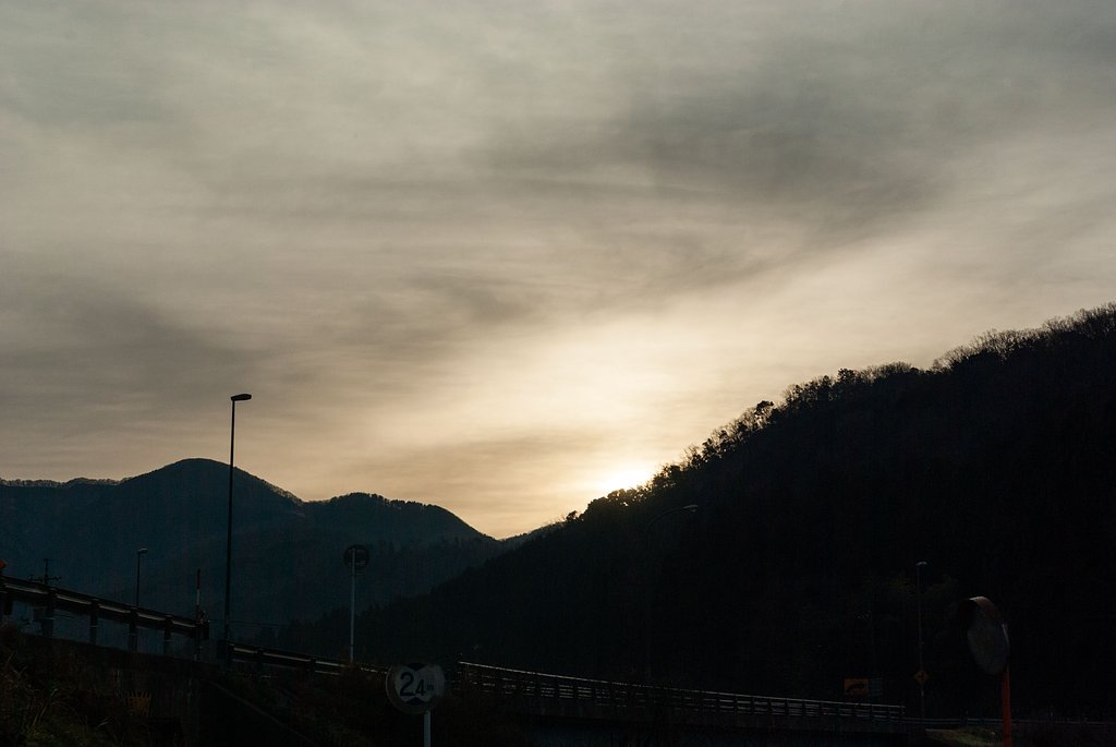 雲の多い朝に・・