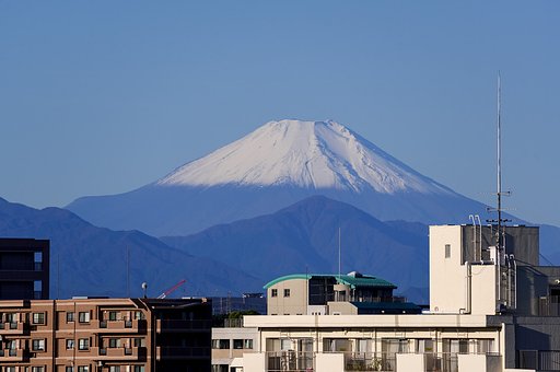 富士山初冠雪