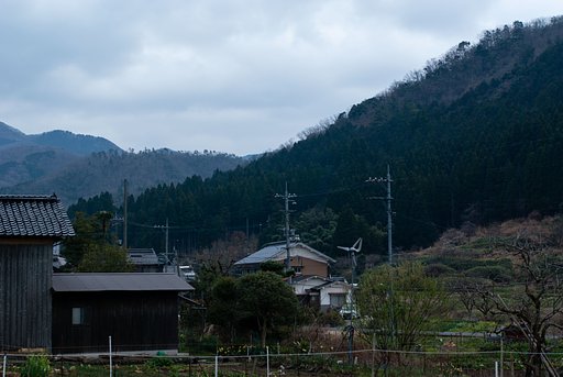 家のしもは曇り空