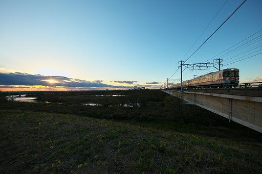 EF11-24mm F4L