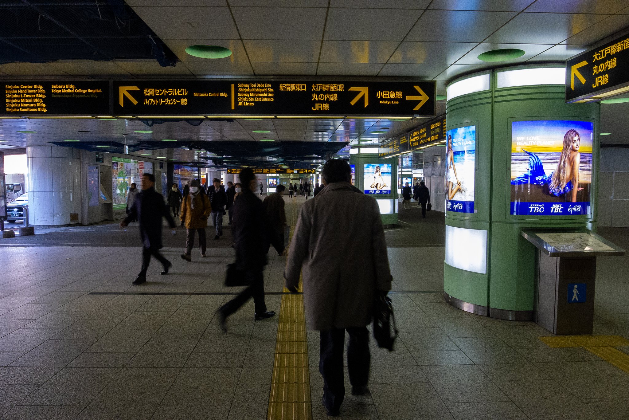 VARIO-SUMMICRON 5.1mm-19.2mm F2-3.3 ASPH