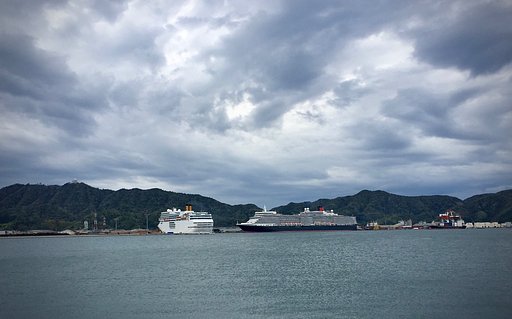 クルーズ船