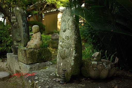 お地蔵様　戒壇院にて