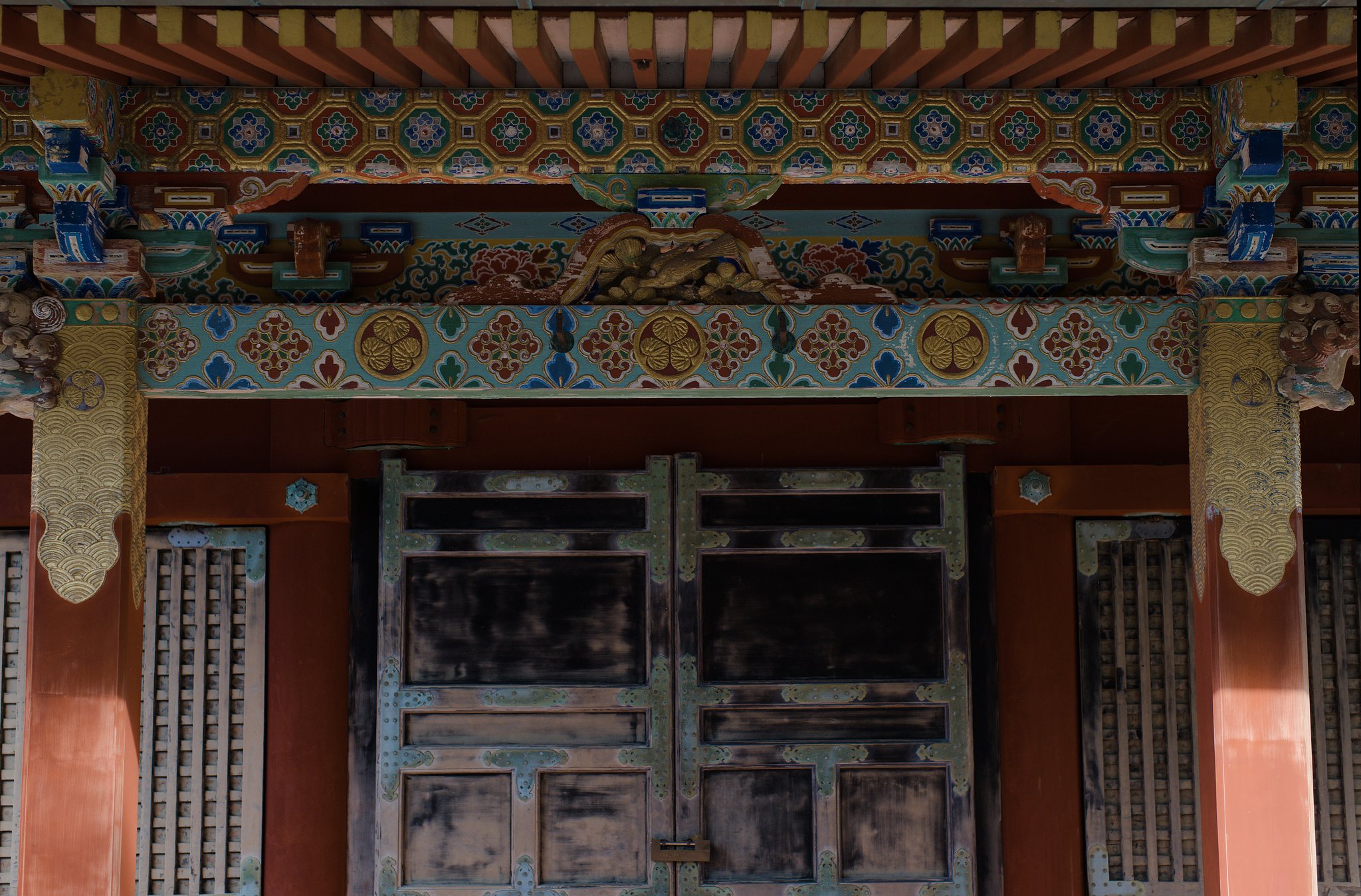 滝山寺拝殿
