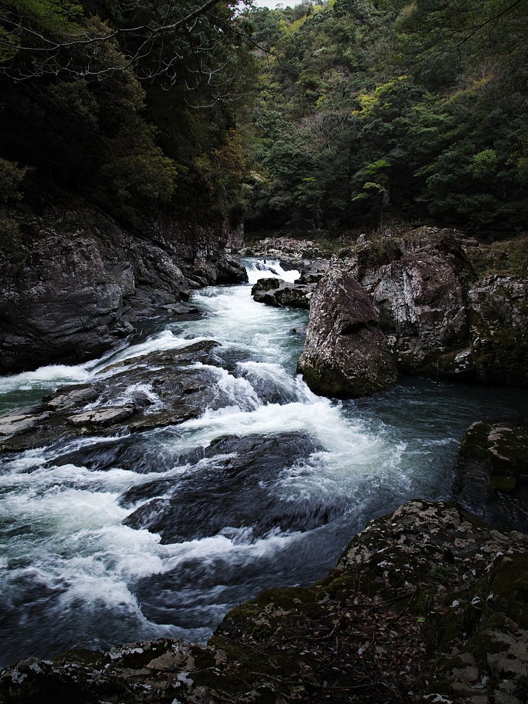 渓谷2